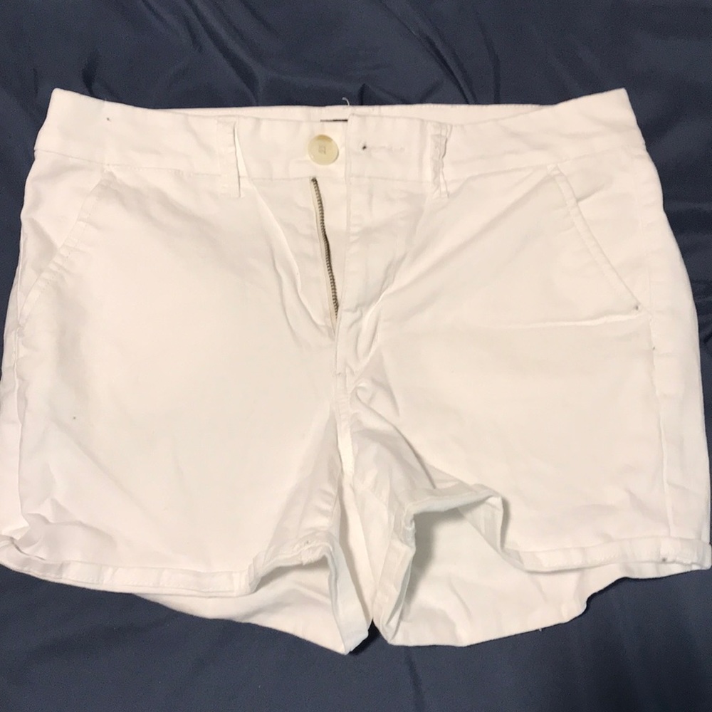 White American eagle shorts